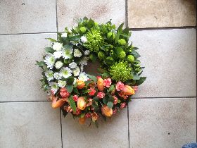 Grouped wreath
